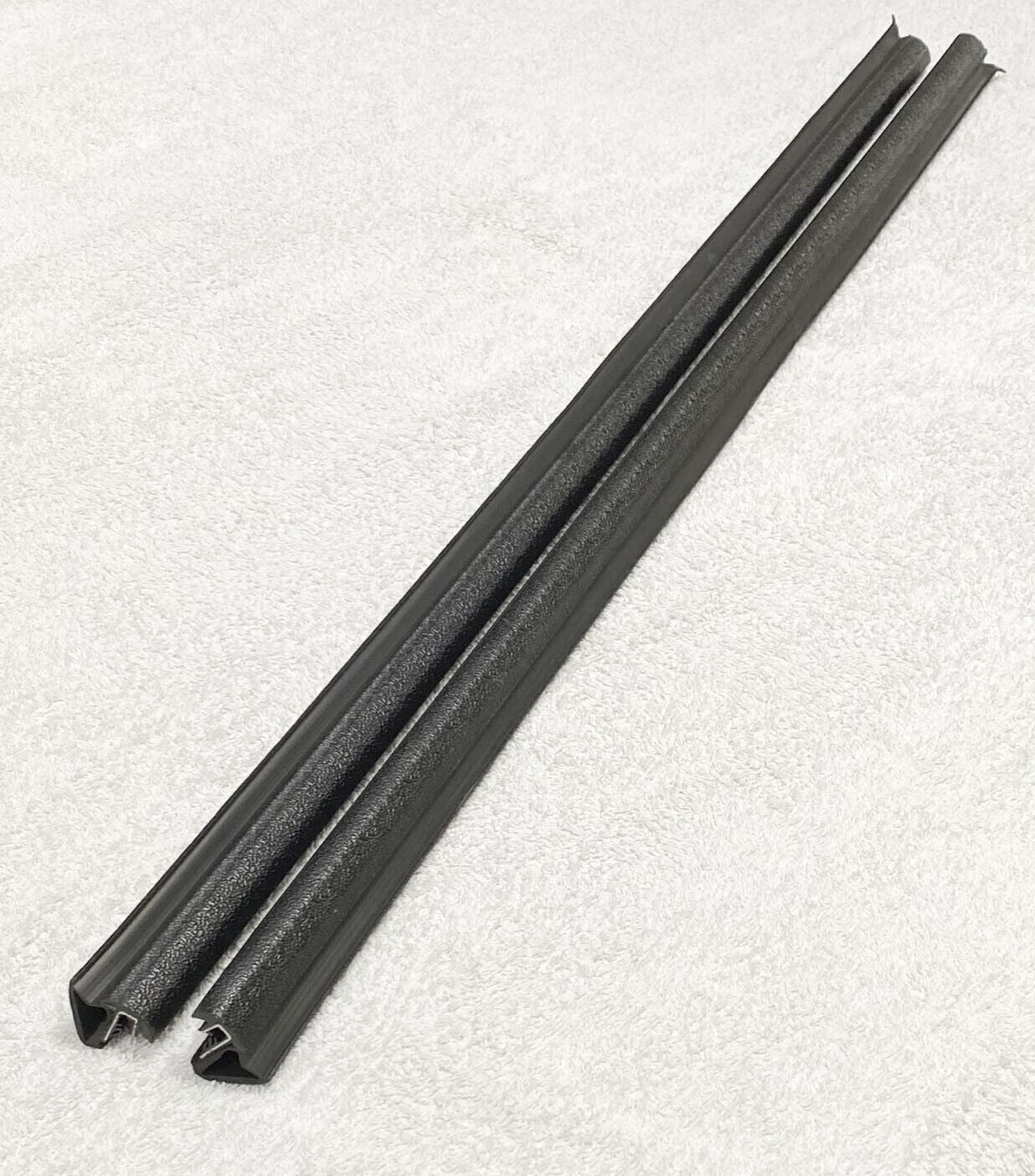 Commodore Inner Door Belt GLASS SEAL Pair to suit Sedan Ute VN VP VR VS (2) front doors