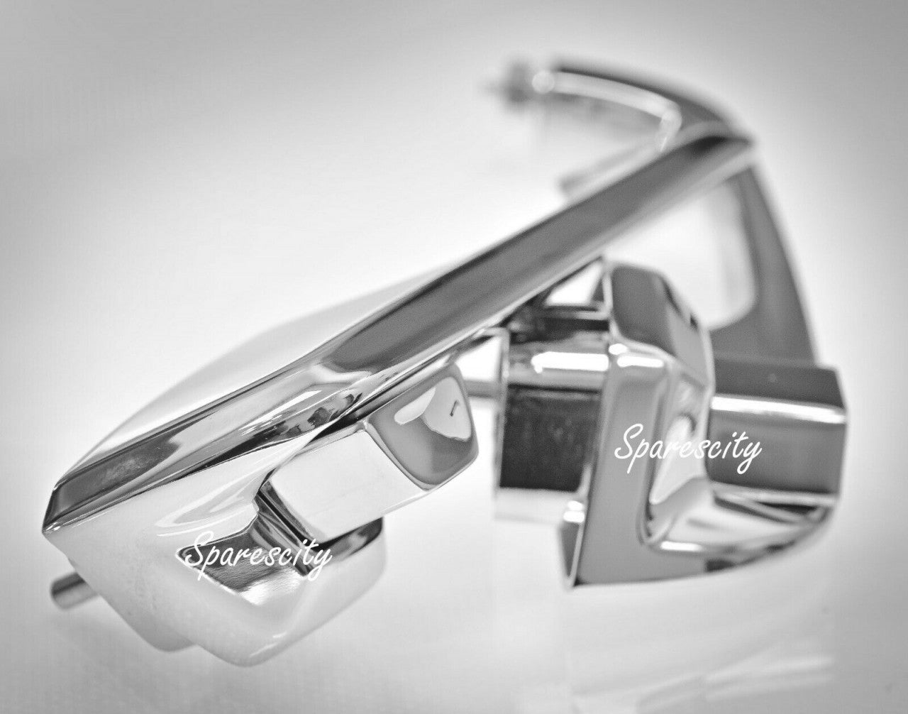 HOLDEN HD HR HK HT HG OUTER CHROME DOOR HANDLE SET 2 (PAIR) FRONT OR REAR SEDAN WAGON UTE MONARO N E W