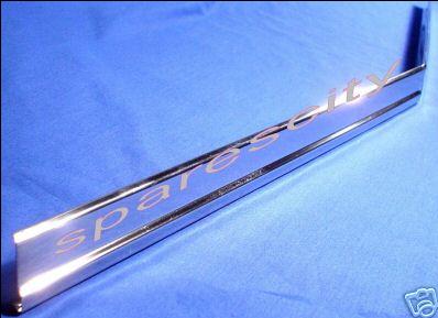 HOLDEN MONARO GRILLE UPPER NOS GENUINE HJ HX HZ